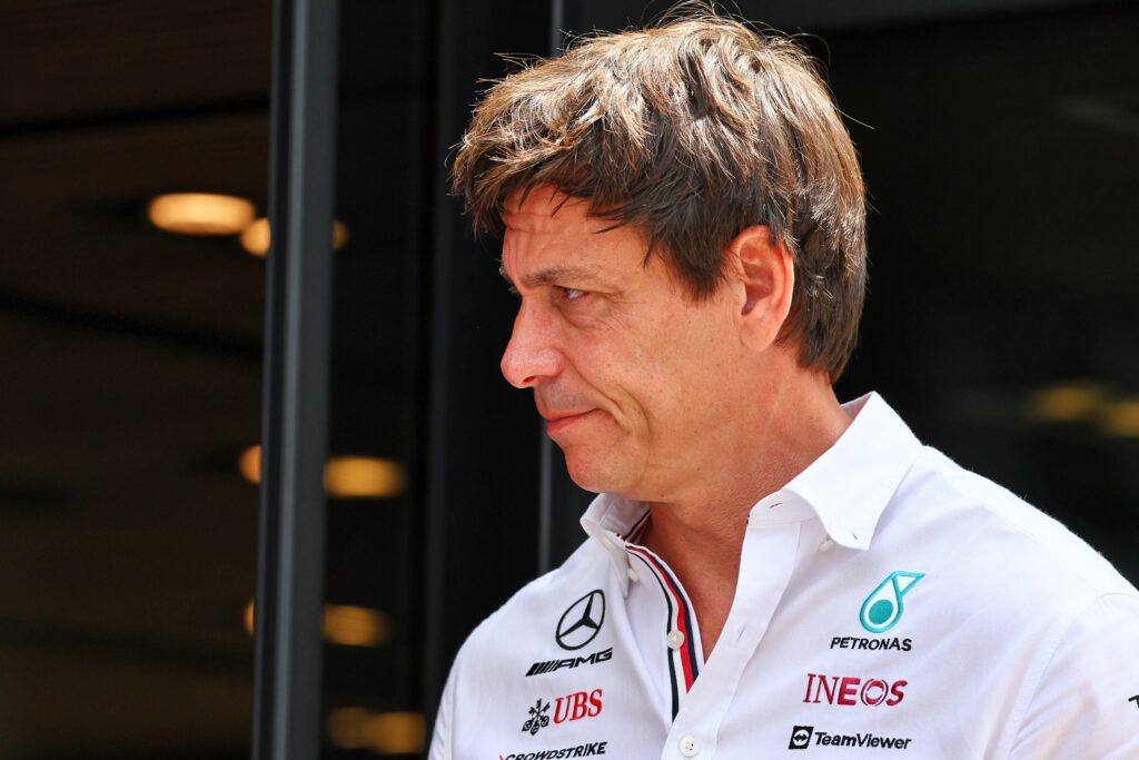 F1 | Mercedes, Wolff: “Con il giusto ritmo possiamo giocarci la vittoria”