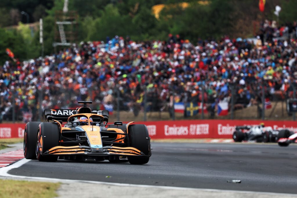 F1 | McLaren, Ricciardo fuori dai punti: “Le hard non funzionavano”