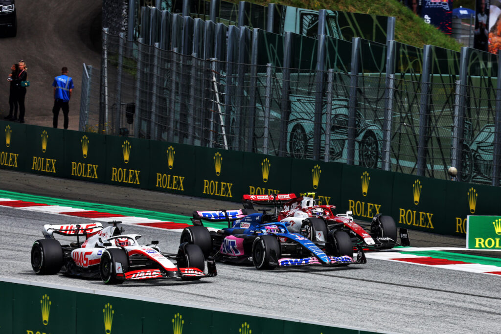 Formula 1 | Alonso: “Sono veloce, non sto togliendo il posto ai giovani”