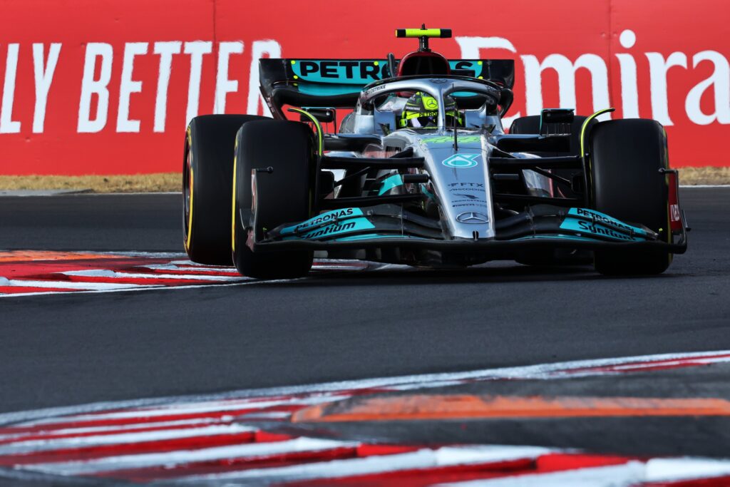 F1 | Mercedes, Hamilton: “Due secondi posti consecutivi mi fanno essere contento”