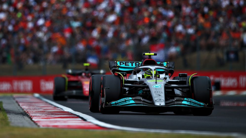 F1 | Verstappen: “Positivo che Mercedes sia competitiva, può rubare più punti alla Ferrari”