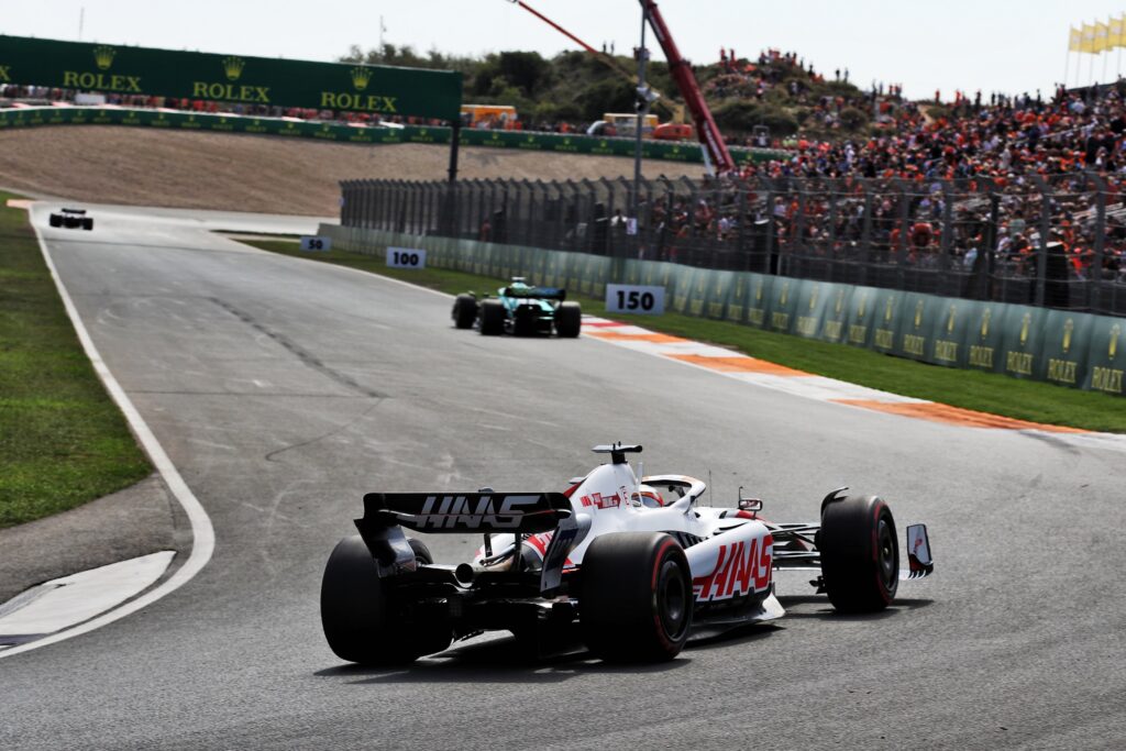 Formula 1 | Haas, Steiner: “Poste delle solide basi in vista di qualifiche e gara”