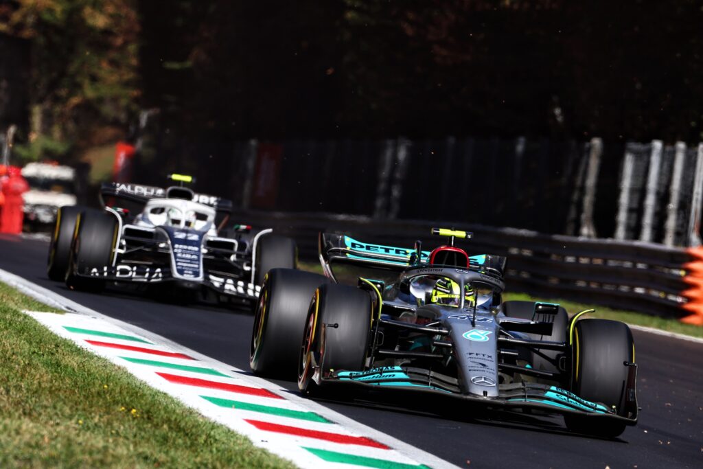 Formula 1 | Mercedes, Hamilton: “Oggi regole rispettate, non come ad Abu Dhabi”