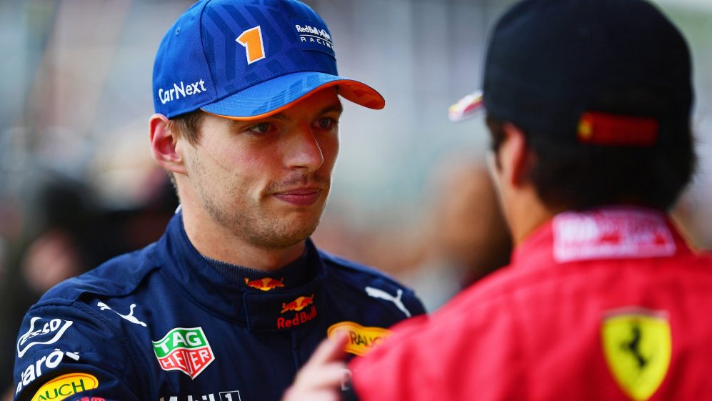 F1 | Watson: “Verstappen sta mostrando una maturità diversa rispetto al 2021”