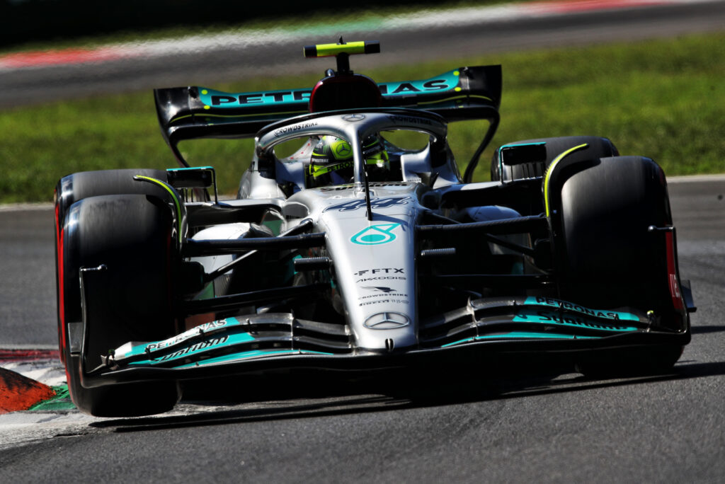Formula 1 | Hamilton: “Quasi impossibile vincere a Singapore, Red Bull è imbattibile”