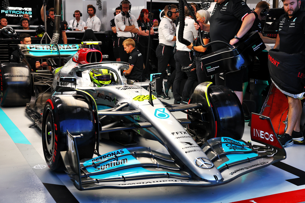 F1 | GP Singapore: Hamilton davanti a tutti nelle FP1