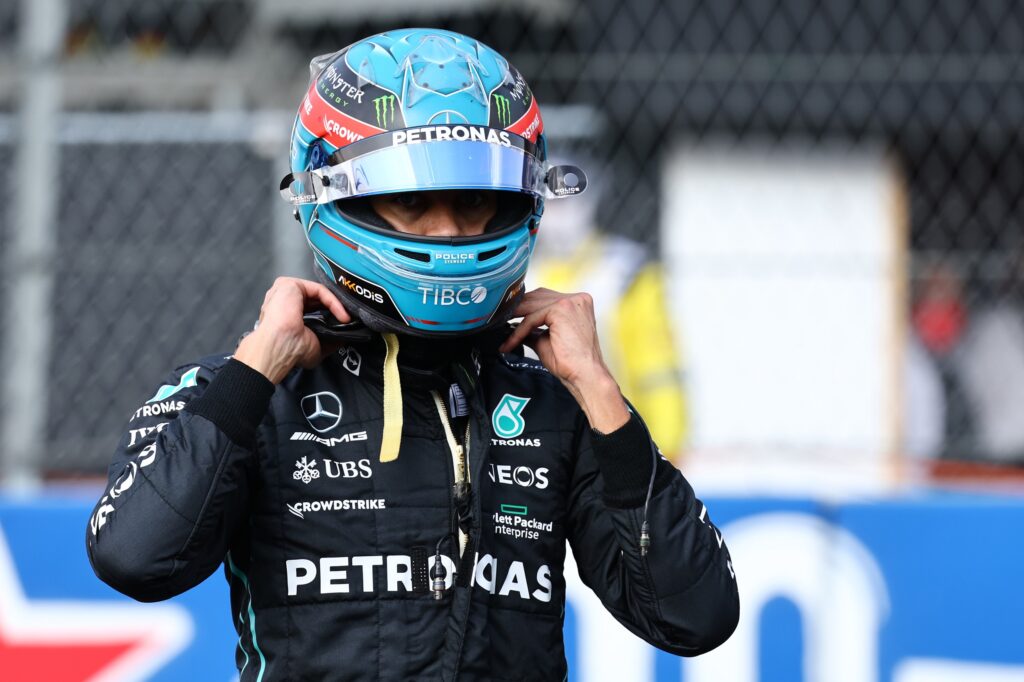 F1 | Mercedes, Russell: “Abbiamo la macchina più veloce, la squadra meritava la pole position”