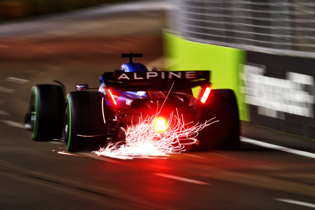 Formula 1 | Alonso guarda il bicchiere mezzo pieno: “La top cinque è un risultato soddisfacente”