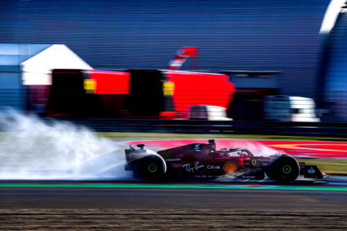 F1 | Ferrari, Sainz in pista a Fiorano con le gomme proto da bagnato per il 2023 [VIDEO e FOTO]