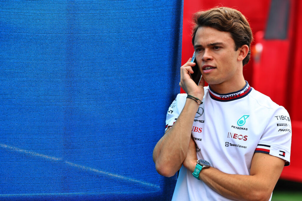 F1 | de Vries: “Dopo Monza mi hanno cercato persone che non sentivo da anni”