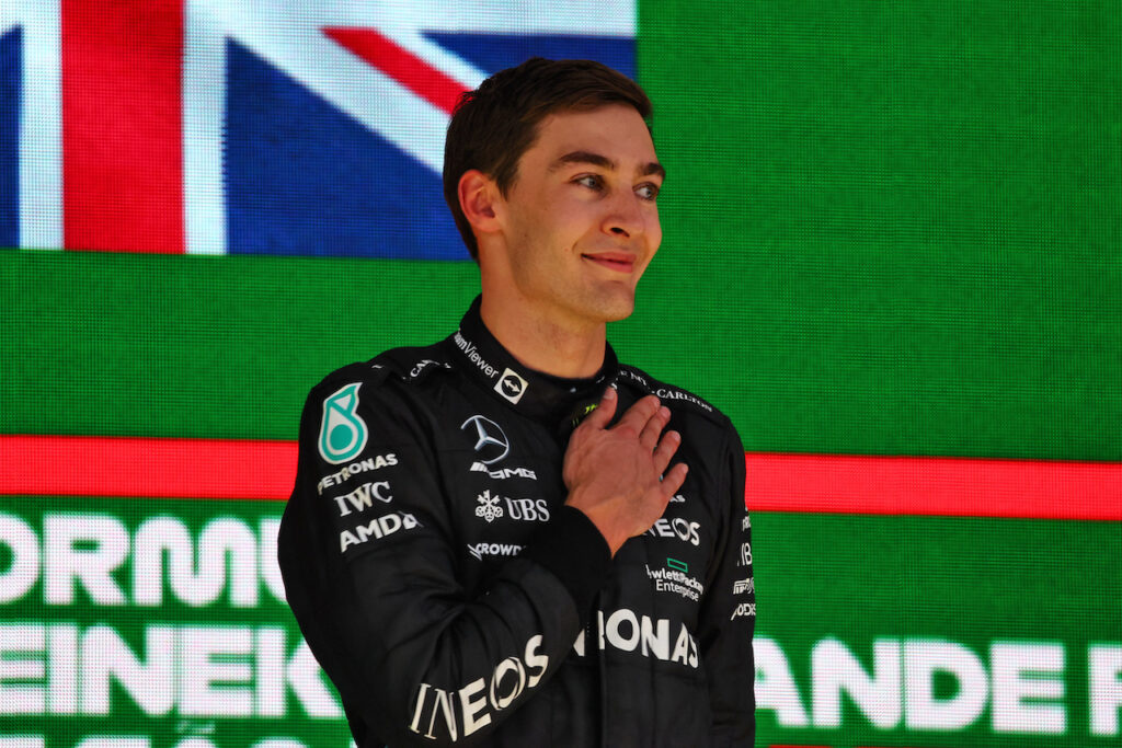 F1 | Mercedes, Russell : "Je suis prêt à remporter le championnat du monde !"