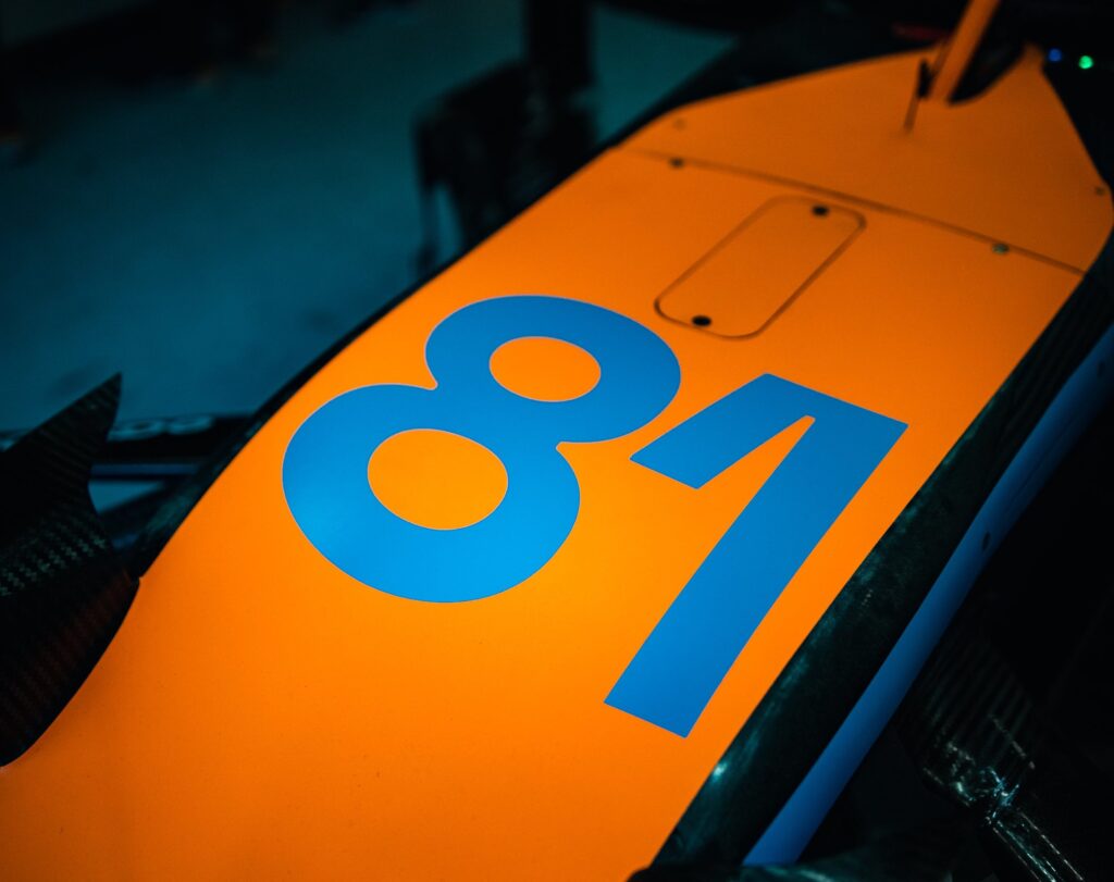 Formula 1 | McLaren, Piastri in pista a Barcellona con la MCL35M