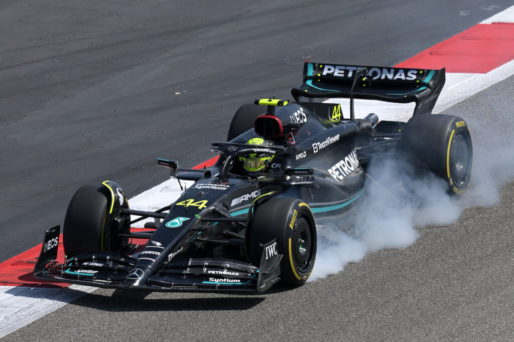 Formula 1 | Mercedes nervosa, Hamilton: “Mattinata difficile”