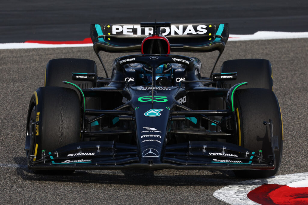 F1 | Mercedes, che disastro nella seconda giornata di test in Bahrain