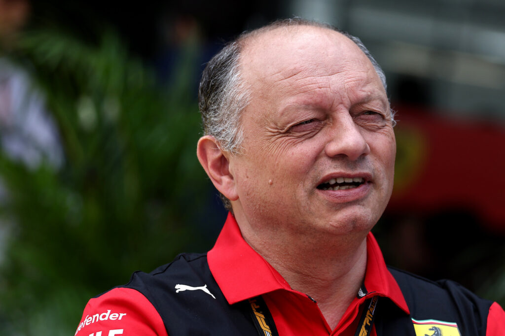 Formula 1 | Ferrari, Vasseur interroga gli ingegneri: “Non raccontiamoci ca**ate!”