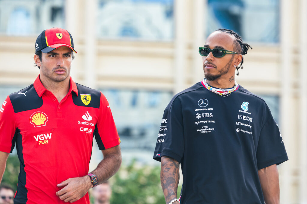 F1 | Sainz: “Hamilton in Ferrari? Sono qui da abbastanza tempo per concentrarmi su queste voci”