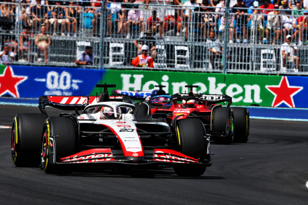 Formula 1 | Haas, Magnussen decimo a Miami: “Buon passo nonostante il degrado gomme”