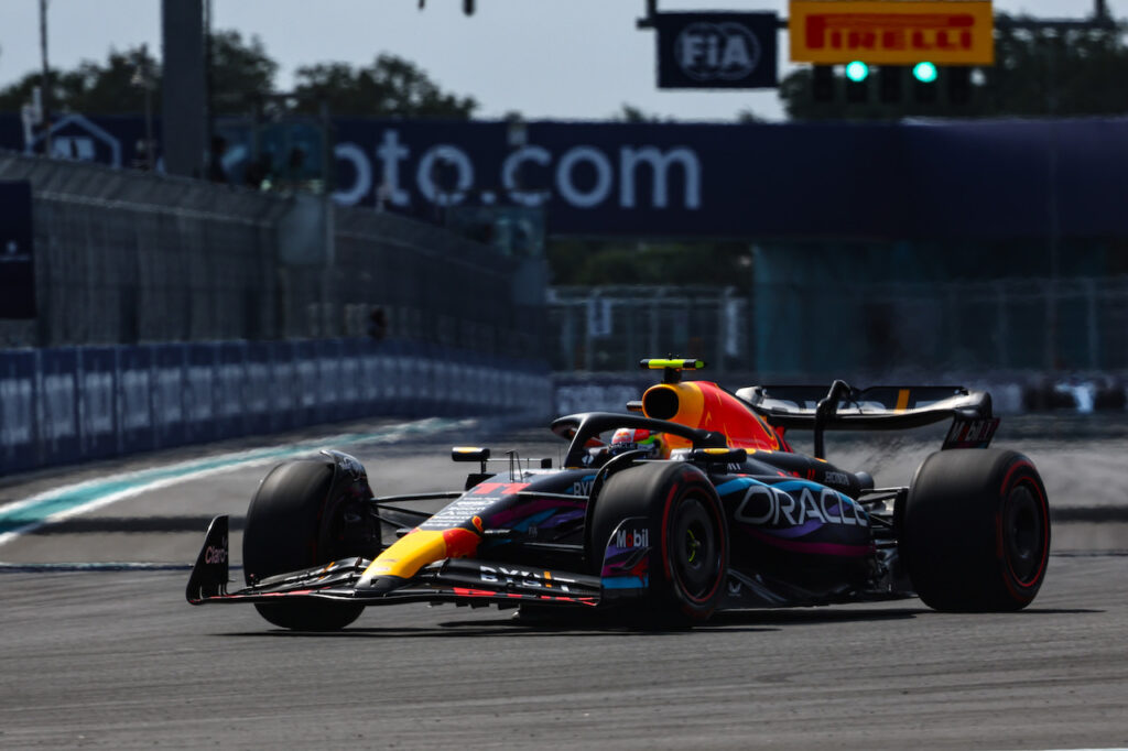 F1 | GP Miami, qualifiche: autogol Verstappen-Leclerc, Perez in pole position!