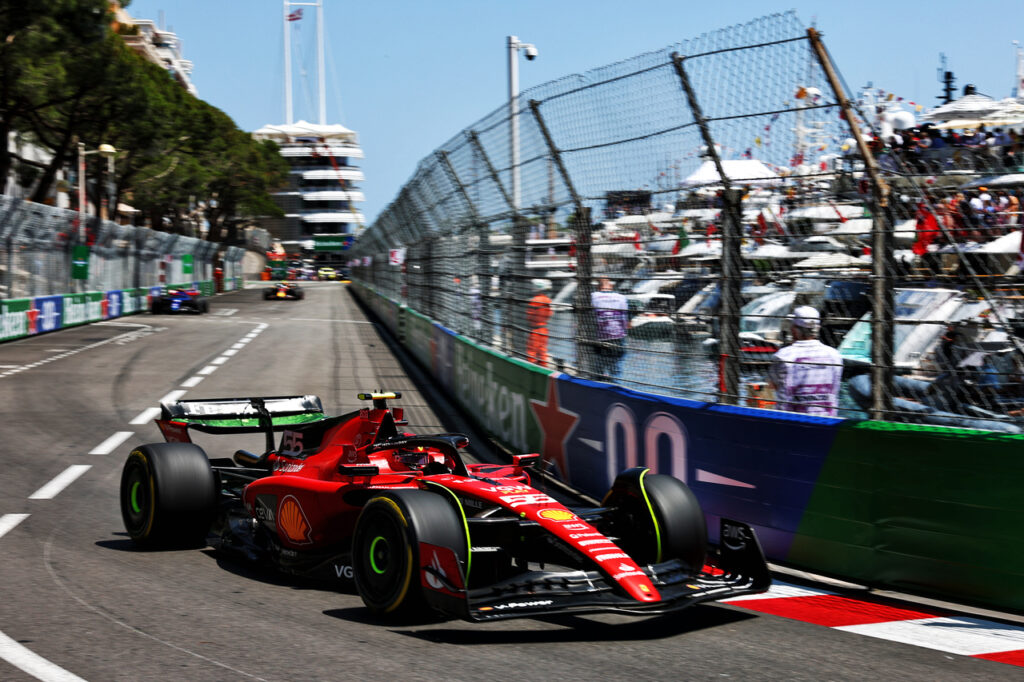 F1 | GP Monaco, prove libere 1: Sainz apre le danze, Alonso secondo