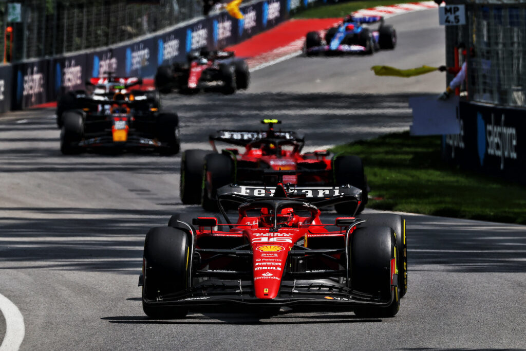 F1 | Briatore se pronuncia a favor de Ferrari: "Se ha visto esperanza en Canadá"