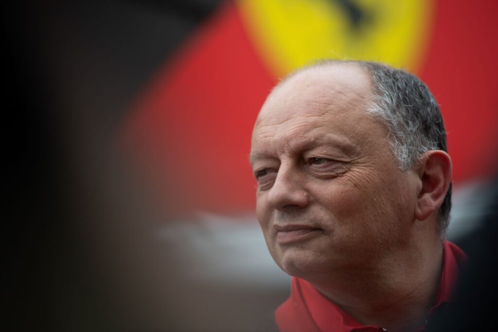 F1 | Vasseur annuncia l’ingaggio di una figura di spessore: “Si unirà alla Ferrari nel 2025”