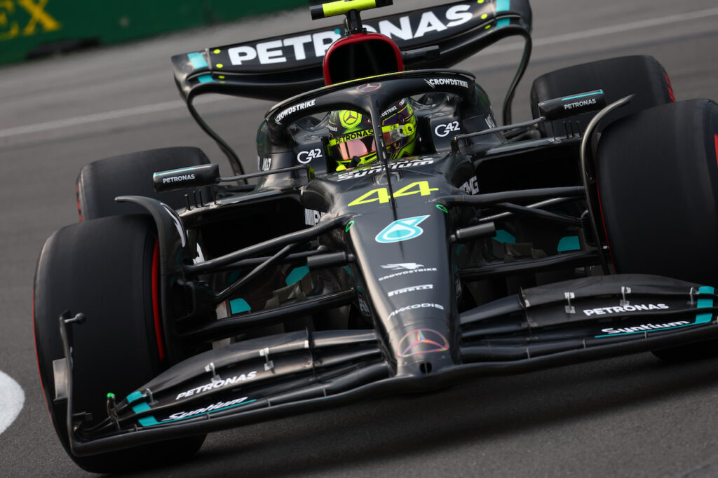 Formula 1 | Mercedes, Hamilton davanti a tutti nelle libere: “Grandi passi in avanti”
