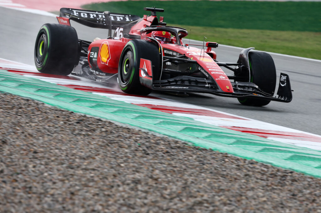 F1 | Ferrari, Leclerc in ultima fila: “Credo ci sia un problema meccanico, non andavo nemmeno con gomme nuove”