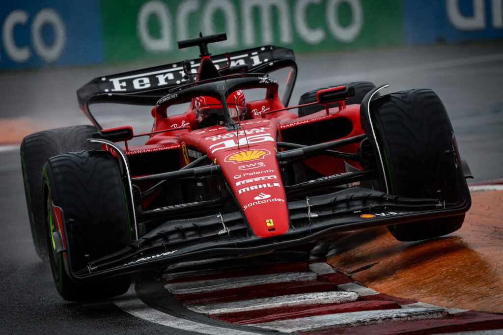 F1 | Furia Leclerc contro le scelte Ferrari: “Volevo le soft, era una decisione molto facile!”
