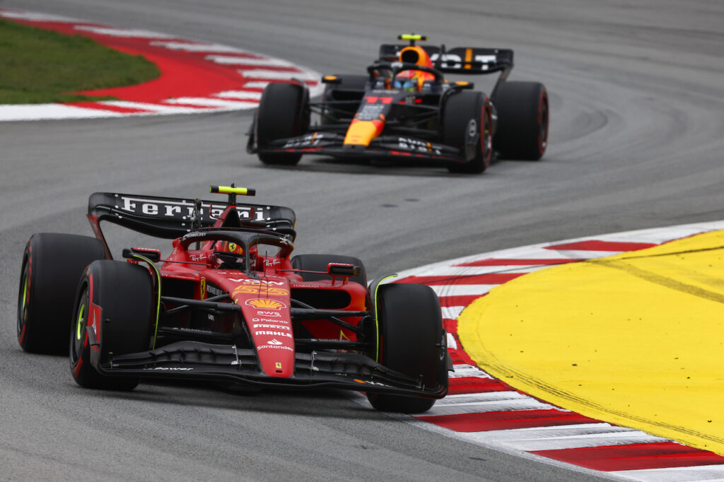 F1 | Ferrari, la delusione di Sainz: “La gara di Barcellona è stata un lento dissanguamento”