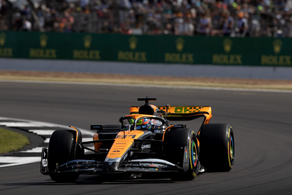 F1 | McLaren, Piastri sfiora il podio a Silverstone: “Sono arrabbiato per il quarto posto”