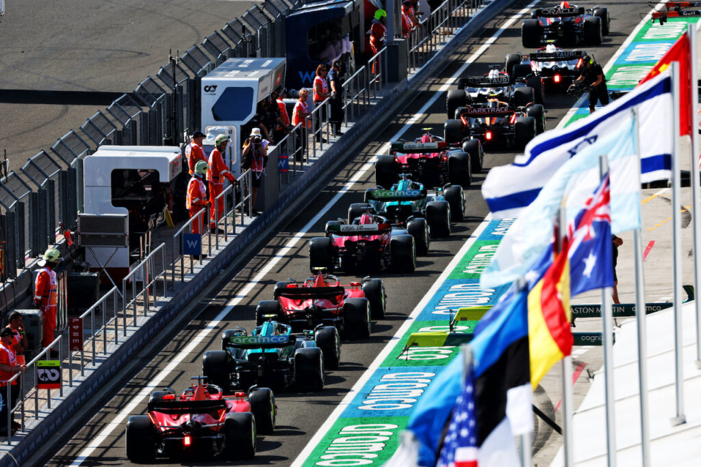 Formula 1 | Ferrari, Sainz chiede un cambio regolamentare per evitare il caos ai box