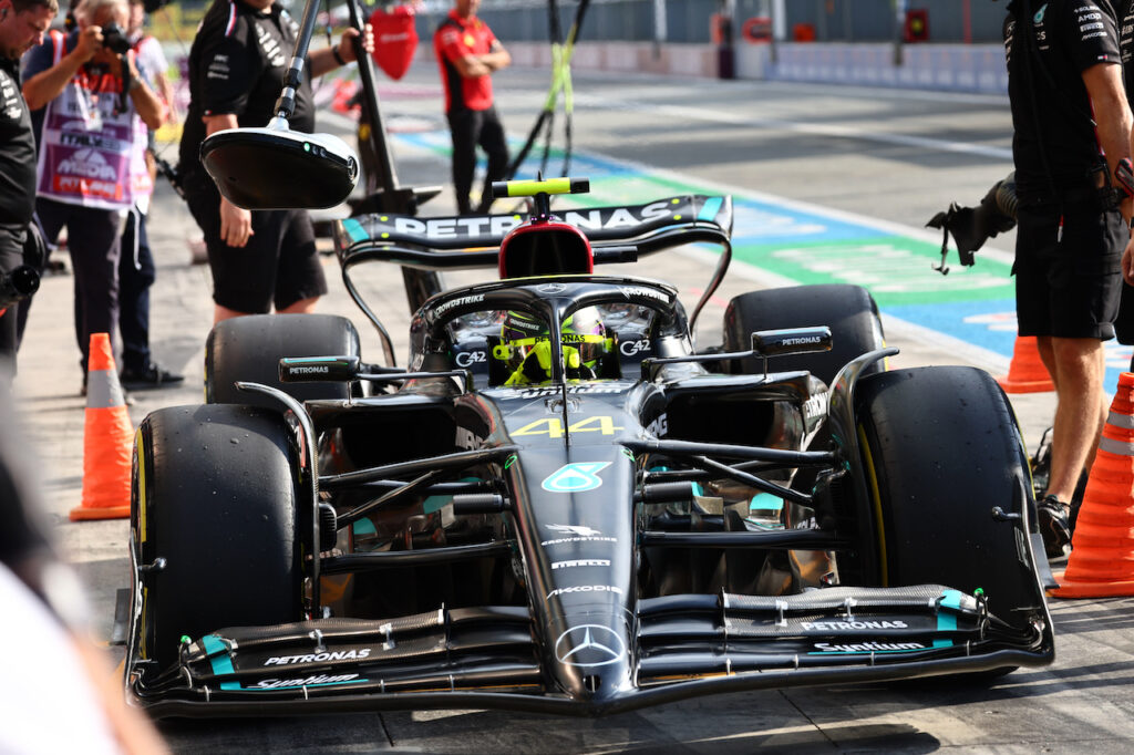 Formula 1 | Mercedes, Hamilton non è convinto dopo le libere del venerdì