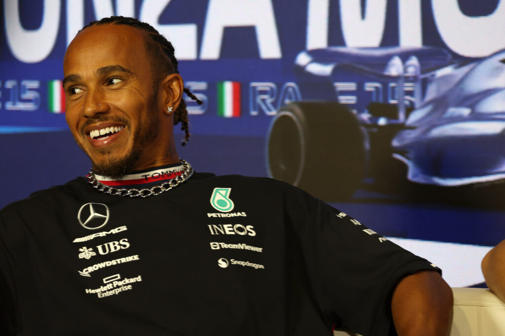 Formel 1 | Hamilton, was für ein Schlag für Verstappen!