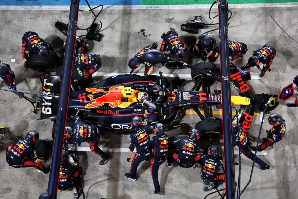 F1 | Red Bull, Perez schiavo dei track limits in Qatar