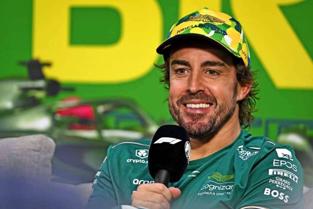 F1 | Alonso: con il DRS hai più possibilità di cercare il sorpasso