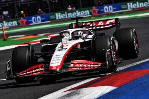 F1 | Haas, Bearman e Pietro Fittipaldi sulla VF-23 nei test di Abu Dhabi