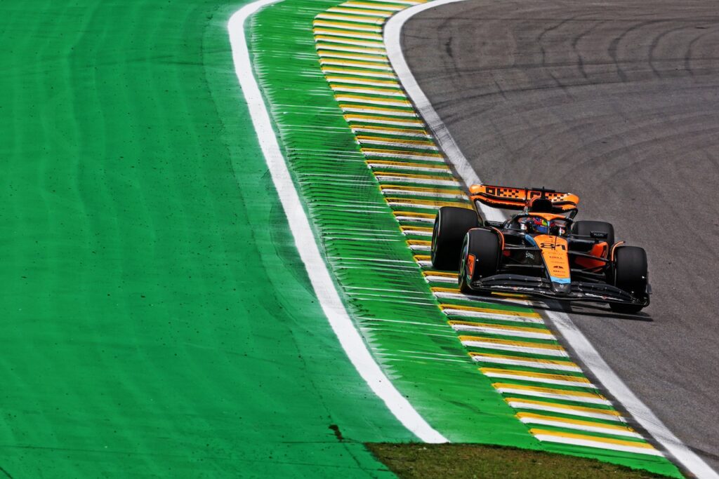 F1 | McLaren, Piastri finisce per prati nelle qualifiche in Brasile