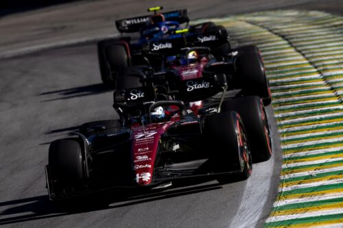 F1 | Alfa Romeo, Bottas e Zhou bloccati nelle retrovie