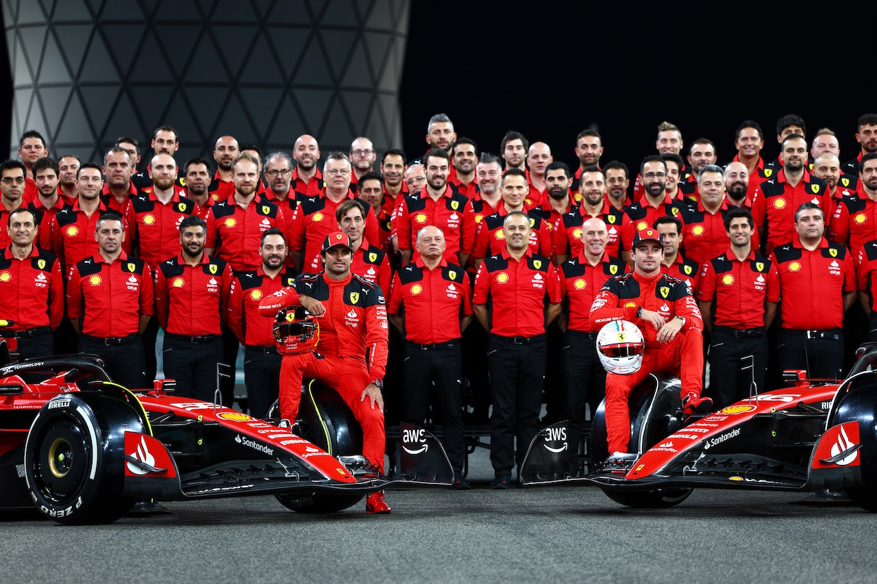 Giacca estiva Team 2022 - Scuderia Ferrari