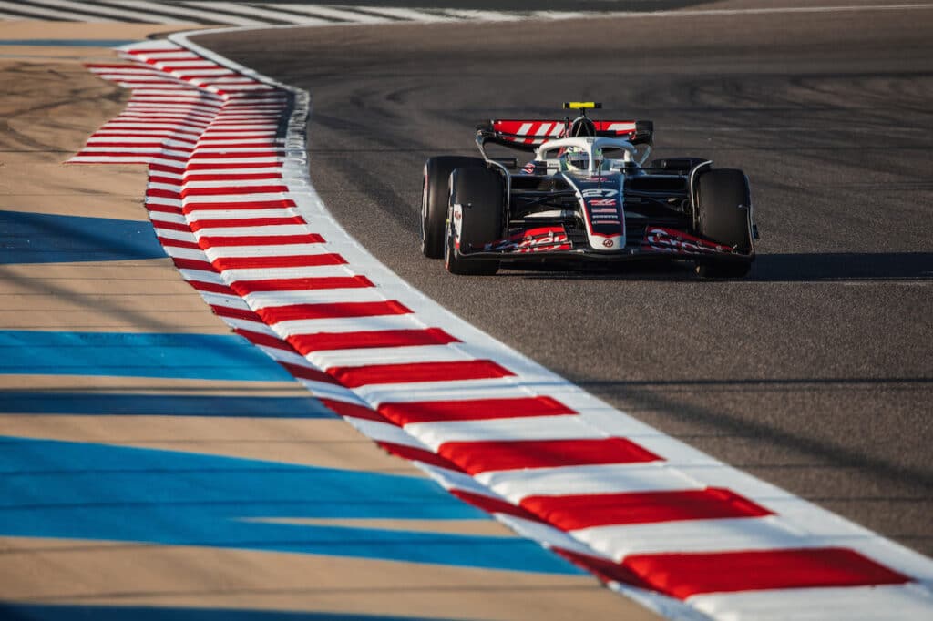 F1 | Haas, Magnussen e Hulkenberg felici dell’atmosfera nel team in vista del Bahrain