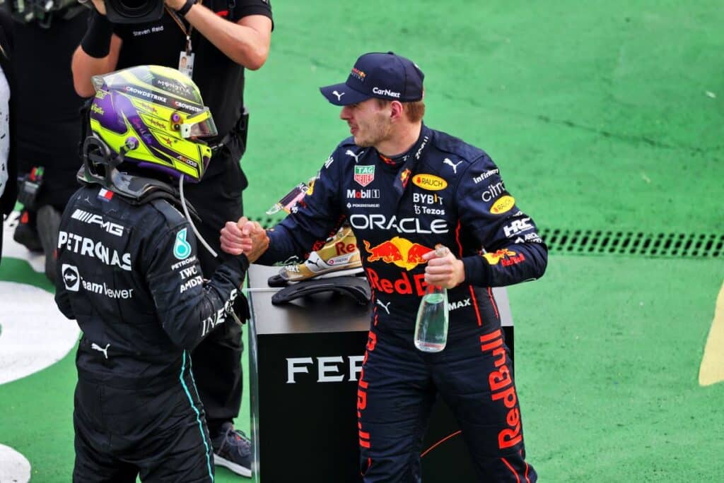 F1 | Marko: “Verstappen non andrà in Mercedes al posto di Hamilton”