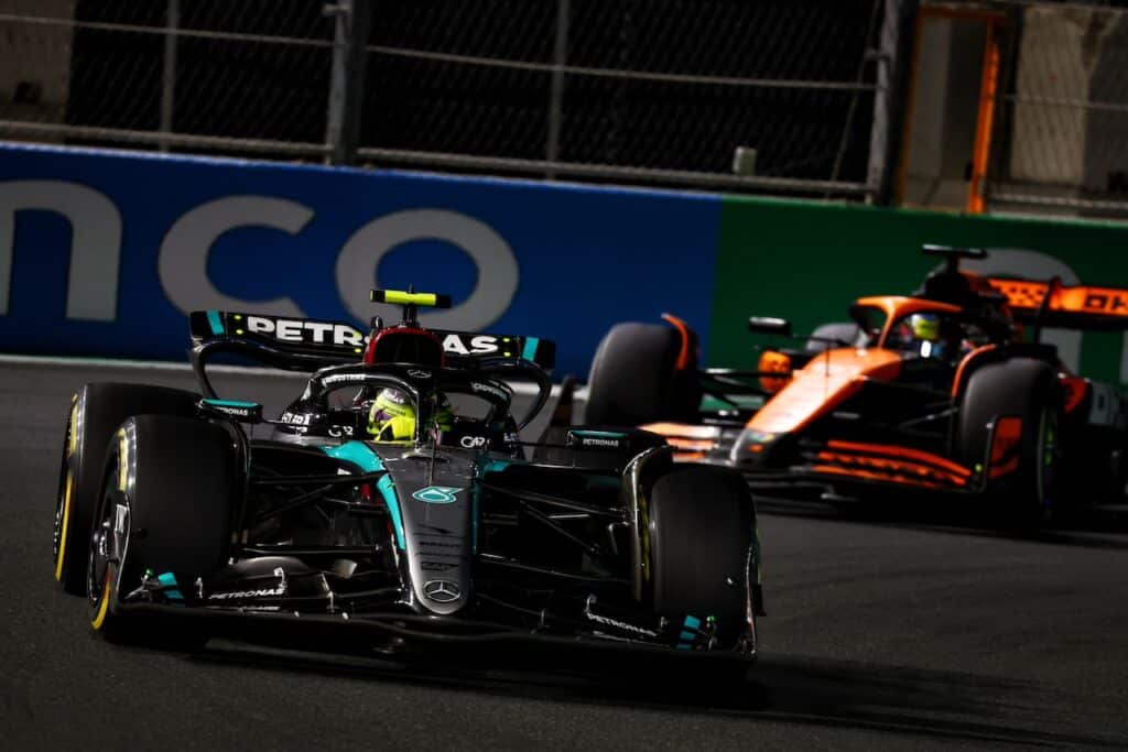 F1 | Mercedes, Hamilton mette le mani avanti: “Ci aspettano gare difficili”