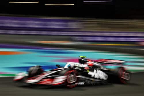 F1 | Haas, Komatsu si complimenta con la squadra per il lavoro svolto a Jeddah