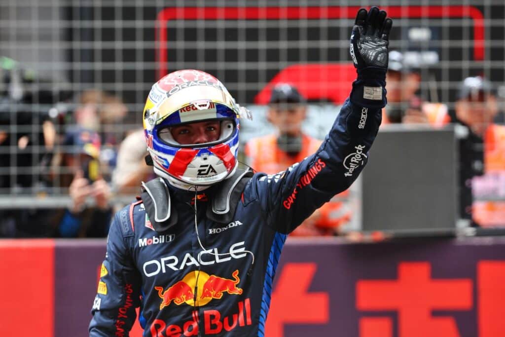 F1 | Verstappen mette la firma sulla prima Sprint Race del 2024