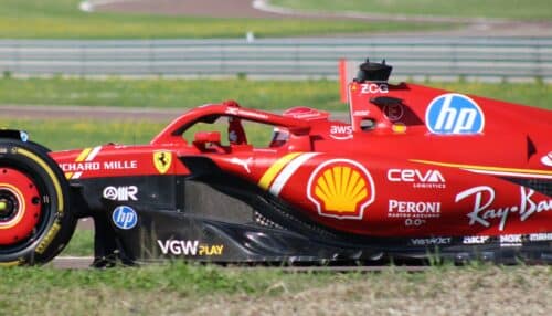 F1 | Ferrari: a Fiorano gira la SF-24 EVO, la vettura che vuole sfidare la Red Bull