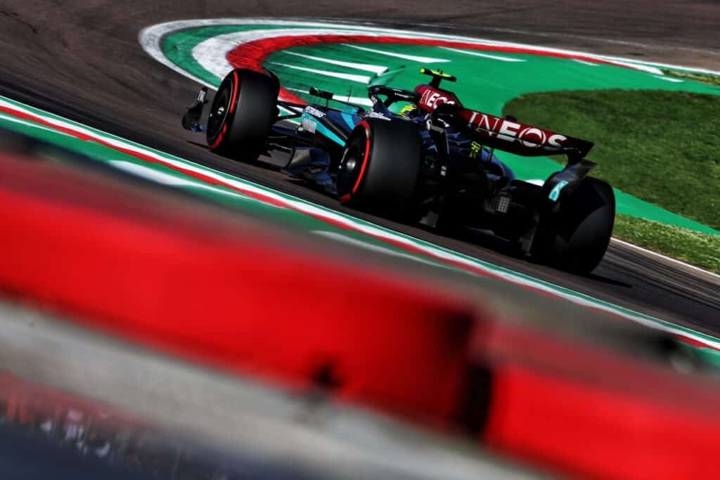 Mercedes | Hamilton quarto nelle libere a Imola: “Segnali incoraggianti”