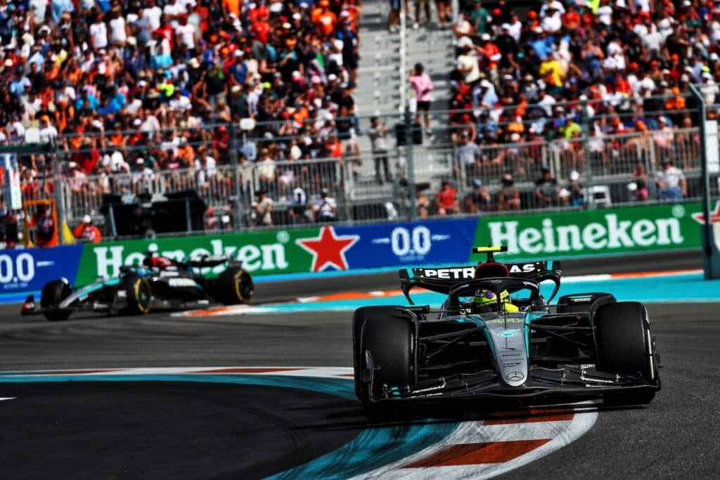 F1 | Mercedes, Hamilton: “La mia miglior gara quest’anno!”