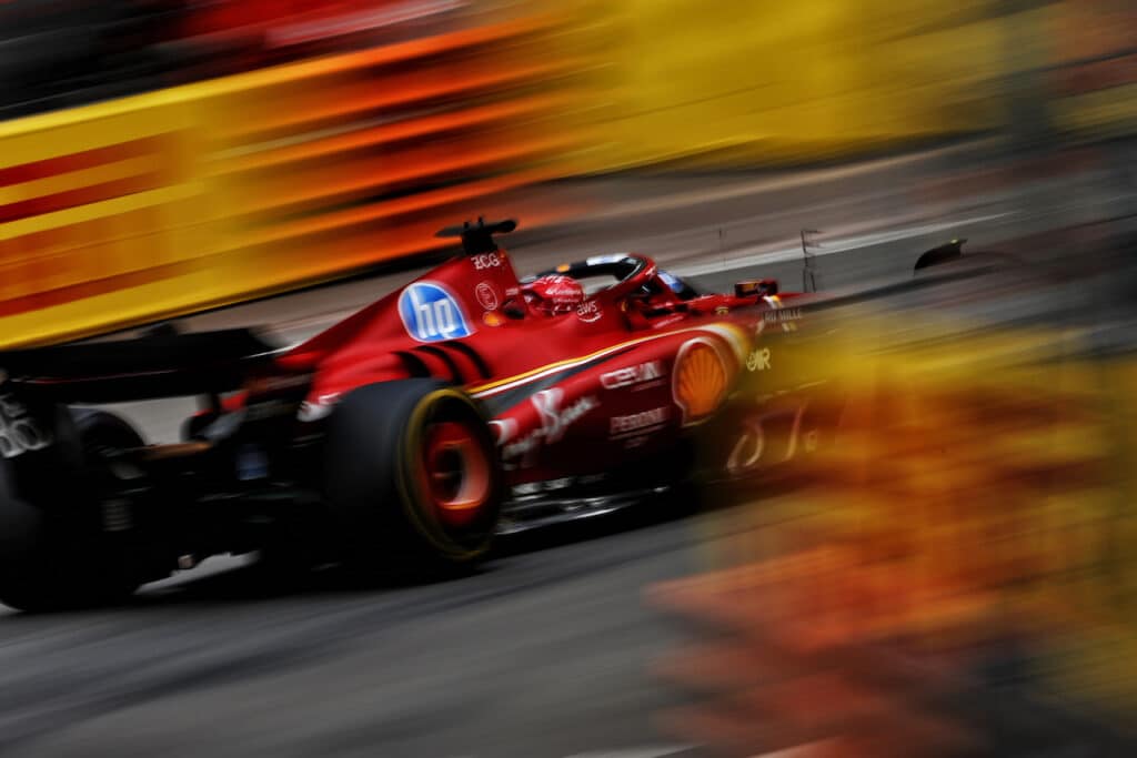 Formula 1 | Ferrari al comando con Leclerc nel venerdì di Monaco