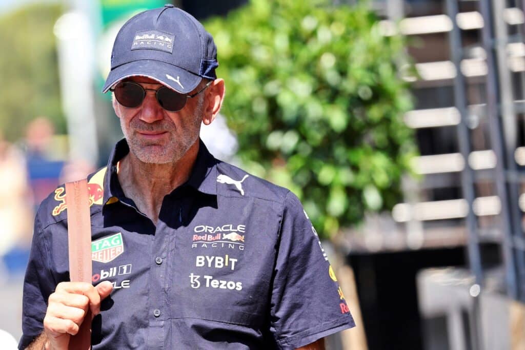 F1 | Adrian Newey rechaza Aston Martin: el acuerdo con Ferrari está cerca