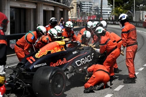 GP Monaco | Brutto incidente alla salita di Massenet tra le Haas e Perez
